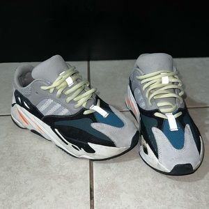 Yeezy Boost 700 ‘Wave runner’